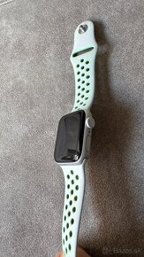 Apple Watch SE Nike 40mm - 2