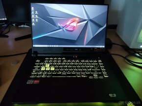 Asus ROG Strix advantage edition - 2