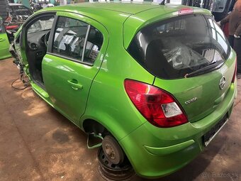 Rozpredám Opel Corsa D 1.2 A12XER - 2