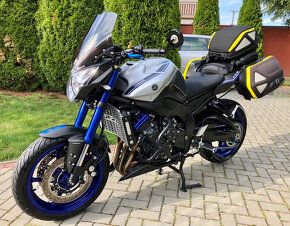 Yamaha FZ8 RACE BLUE - 2