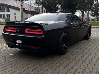 Dodge Challenger Hemi/shaker - 2