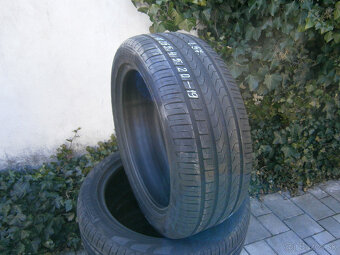 Predám 4x letné pneu Pirelli 255/45 R20 101WXL - 2