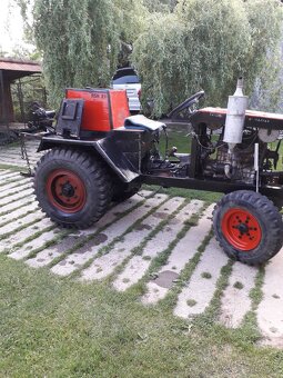 Malo traktor domácej vyroby - 2