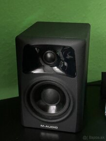 M-Audio AV32 - 2