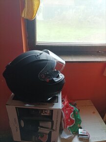 Prilba MT Helmets - 2