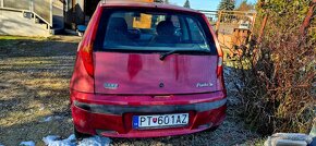 Fiat Punto 1,2 ELX..na opravu, aj na súčiastky - 2