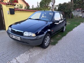 Mazda 121 1.3 benzín - 2