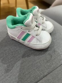 Adidas tenisky pre bábätko - 2