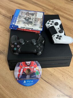 Playstation 4 Pro - 2