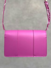 Menšia Crossbody kabelka Karl Lagerfeld - ružová - 2
