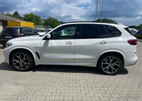 BMW X5 X-DRIVE,M-PAKET,INDIVIDUAL,MAS nafta automat 195 kw - 2