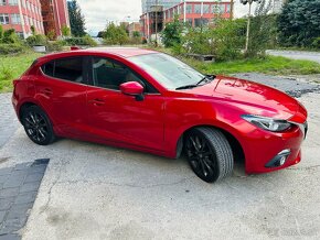 Mazda 3 - Skyactiv-G 2.0 (121 kW) - 2