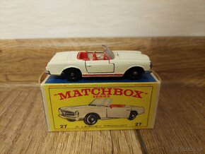 Matchbox Mercedes Benz 230SL - 2