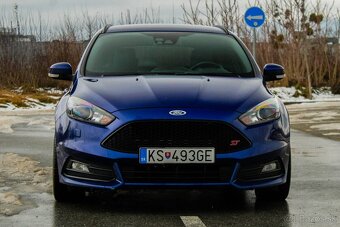 Ford Focus Kombi 2.0 EcoBoost ST X - 2