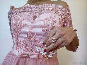 Dámske spoločenské šaty pudrovo-ružové95 - 2