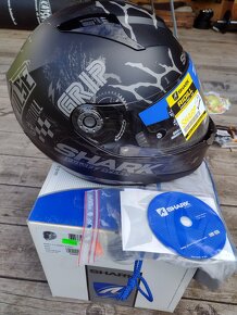 Motocyklová helma Shark - 2