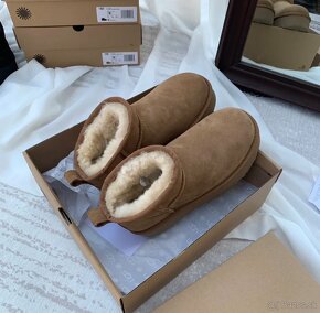 Dámske čizmy Ugg platform mini hnedé camel - 2