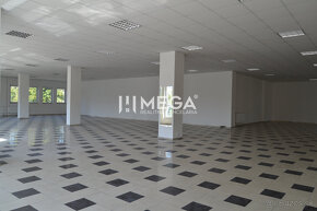 PRENÁJOM-Obchodný priestor v centre mesta Humenné-420m2 - 2