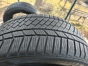 Predám zimné pneumatiky Continental 255/45R19 - 2