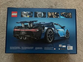 LEGO Technic: Bugatti Chiron (42083) - 2