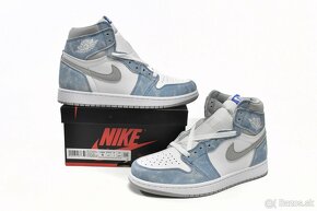 Tenisky Nike Air Jordan 1 High OG Hyper Royal - 2