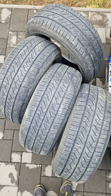 PNEU 225/55 R17 - 2