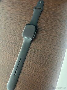 Apple Watch series 5 44mm Grey - 2