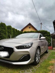 Hyundai i30 fastback 1.4 T-GDI - 2