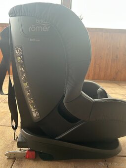 Britax Römer Trifix 2 i-size - 2