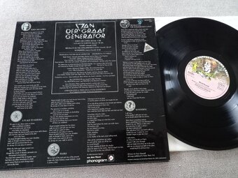 VAN DER GRAAF GENERATOR “World Record „ /Charisma 1976/ text - 2