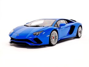 1:18 AutoArt Lamborghini Aventador S 2017 - 2