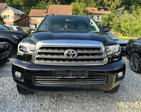 2016 Toyota Sequoia SR5 5,7 V8 4x4 7-miest podvozok +5cm - 2