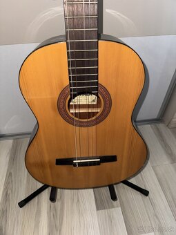 Gitara HOHNER HC06, stojan na gitaru, puzdro na gitaru - 2