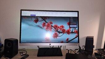 Monitor HP Pavilion 23cw (23") + reproduktory Logitech Z150 - 2