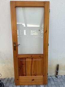 Krásne drevené dvere do predsiene - 2