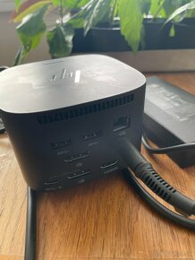ThunderBolt 280 W G4 Dock w/Combo Cable - 2