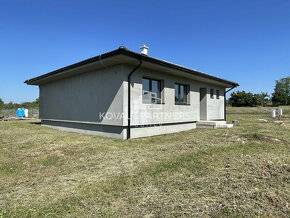 Novostavba 4 izbového bungalovu v Mojmírovciach - 2