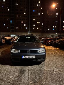 Golf 4   1.4 benzín - 2