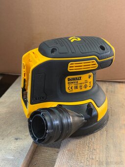 AKU Excentricka bruska Dewalt - 2