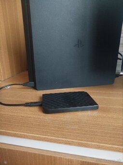 PlayStation 4 - 2