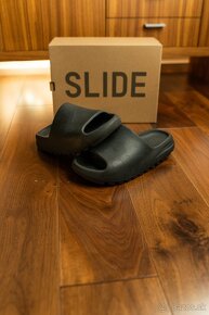 Yeezy Slides Onyx - 2