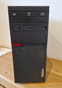 Stolný počítač Lenovo Thinkstation - 2