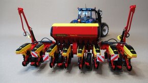 Model sejacka vaderstad tempo F8 1:32 USK - 2