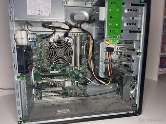 HP Compaq 8200 Elite CMT - spoľahlivý stolný PC na prácu - 2