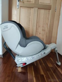 Britax Römer Dualfix autosedačka - 2