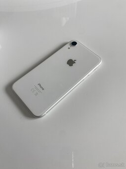 iPhone XR 64 GB - 2