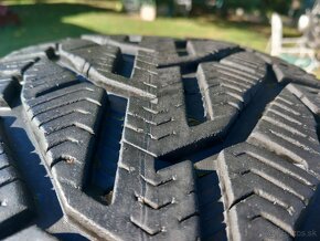 225/60 r17 zimne pneumatiky - 2