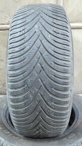 Predám 2-Zimné pneumatiky Bfgoodrech Winter 215/60 R16 - 2