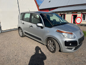 Citroen C3 Picasso 1,4 70KW 8FS prodám náhradní díly - 2