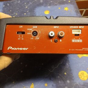 Pioneer GM-A3702 - 2